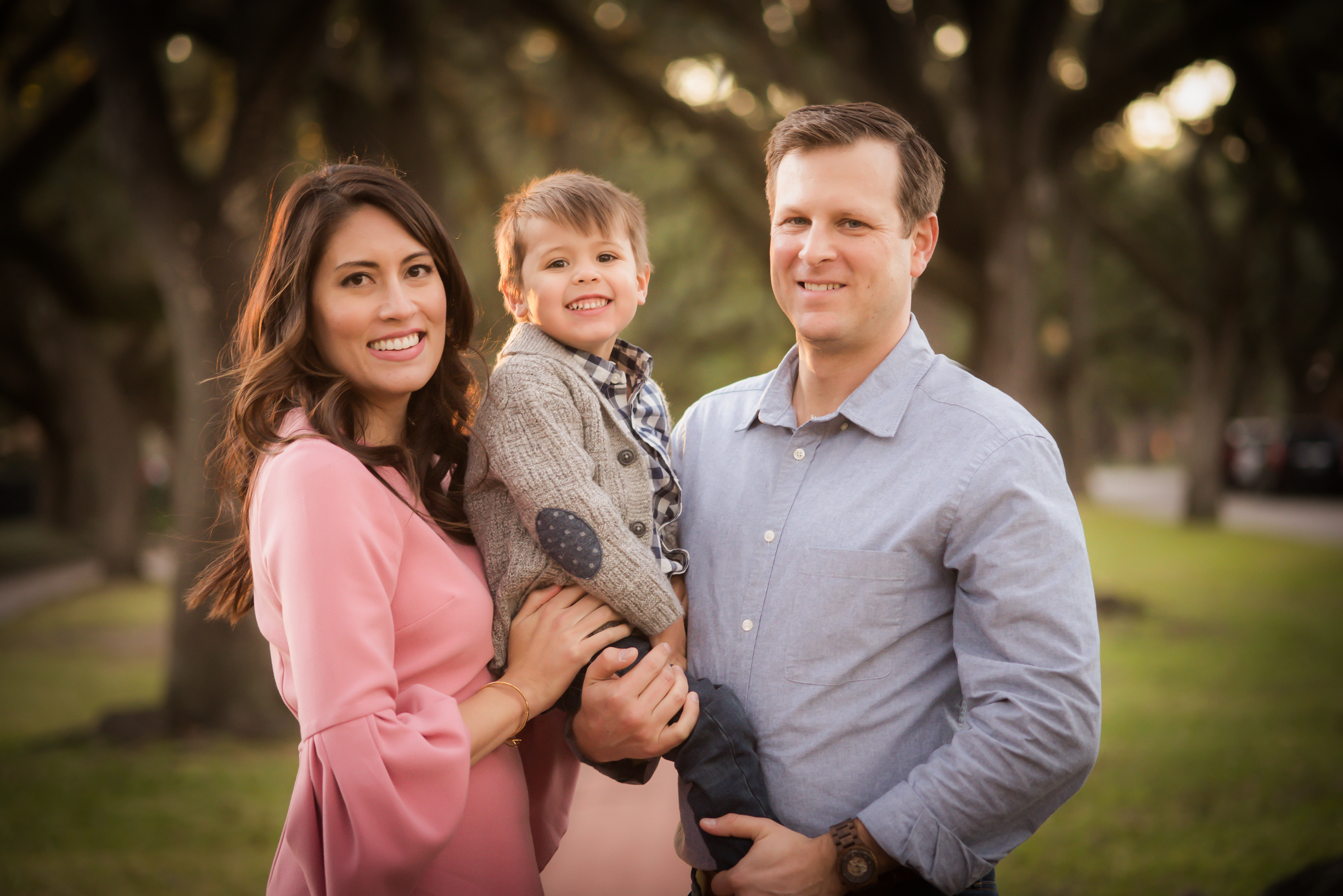 pink bell sleeve dress, atascocita family photographer, eagle springs family photographer, Houston family portraits