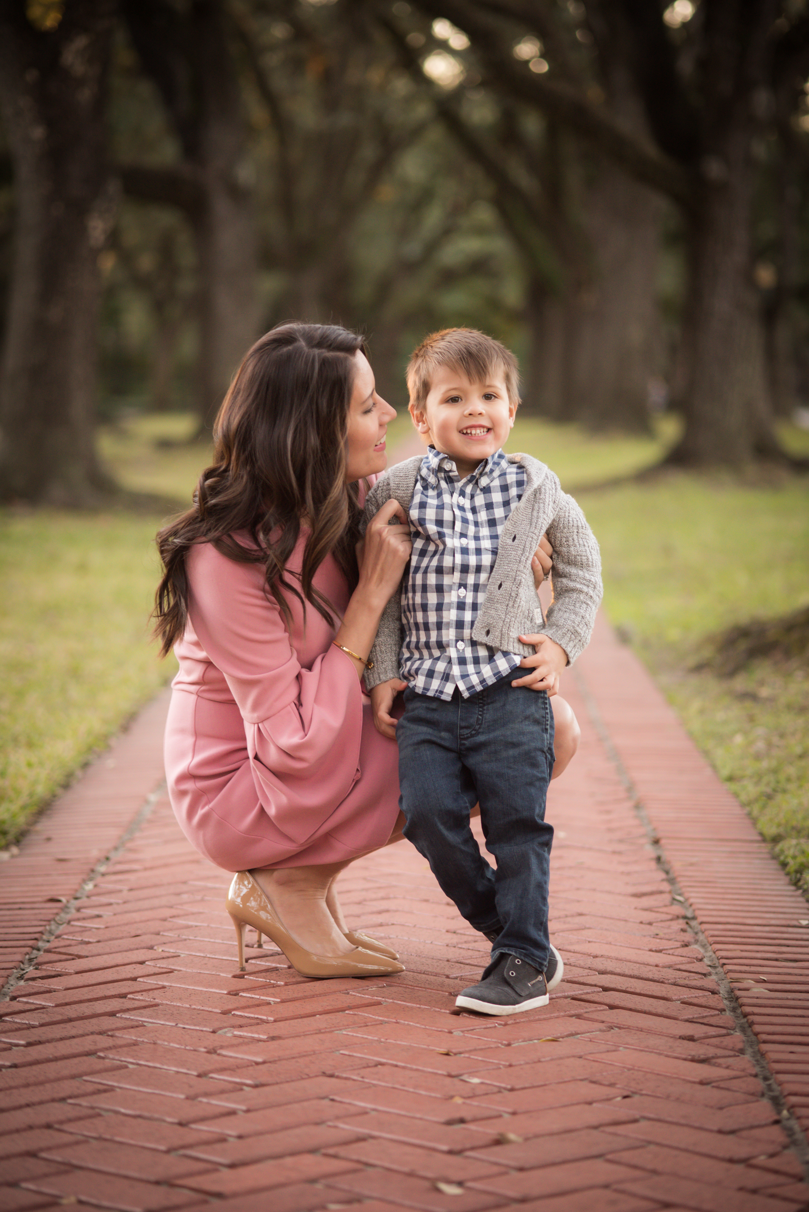 Atascocita Photographer, Eagle Springs Photographer, Houston Family photographer, Pink Bell Sleeve Dress